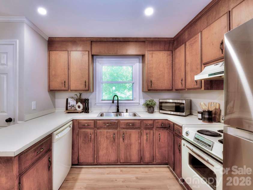 1540 Cooper Avenue, Kannapolis, NC 28081.  MLS# CAR4376968, YatesRealty ID 22141. 