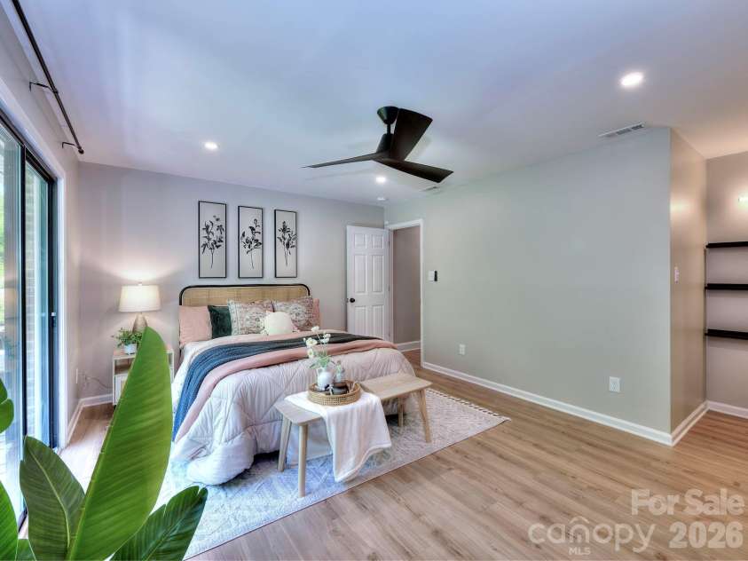 1540 Cooper Avenue, Kannapolis, NC 28081.  MLS# CAR4376968, YatesRealty ID 22141. 