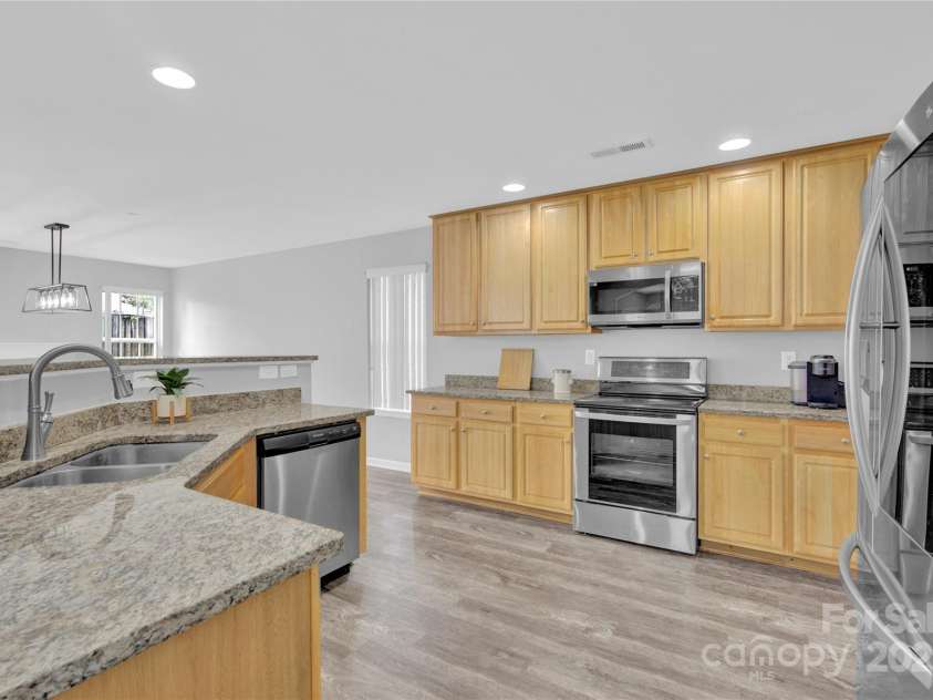 280 Glenn Allen Road, Mooresville, NC 28115.  MLS# CAR4273655, YatesRealty ID 22142. 