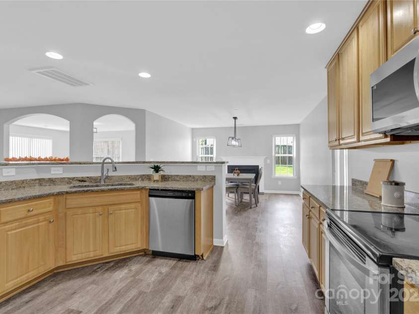 280 Glenn Allen Road, Mooresville, NC 28115.  MLS# CAR4273655, YatesRealty ID 22142. 