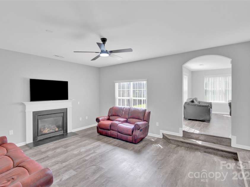280 Glenn Allen Road, Mooresville, NC 28115.  MLS# CAR4273655, YatesRealty ID 22142. 