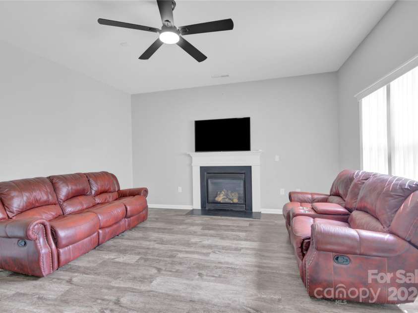 280 Glenn Allen Road, Mooresville, NC 28115.  MLS# CAR4273655, YatesRealty ID 22142. 
