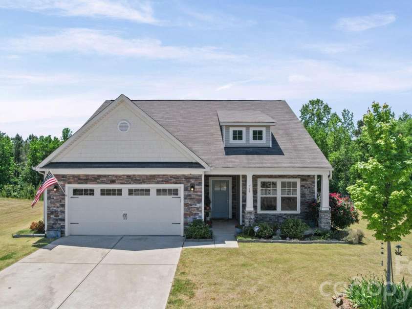 715 Lexington Drive, Albemarle, NC 28001.  MLS# CAR4378168, YatesRealty ID 22142. 