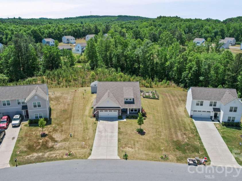 715 Lexington Drive, Albemarle, NC 28001.  MLS# CAR4378168, YatesRealty ID 22142. 
