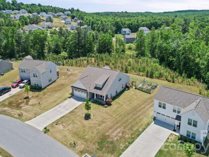 715 Lexington Drive, Albemarle, NC 28001.  MLS# CAR4378168, YatesRealty ID 22142. 