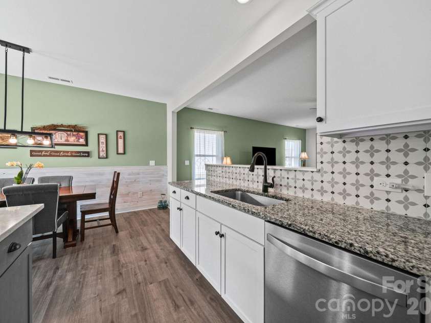 715 Lexington Drive, Albemarle, NC 28001.  MLS# CAR4378168, YatesRealty ID 22142. 
