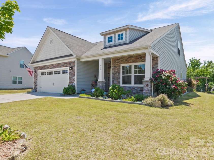 715 Lexington Drive, Albemarle, NC 28001.  MLS# CAR4378168, YatesRealty ID 22142. 