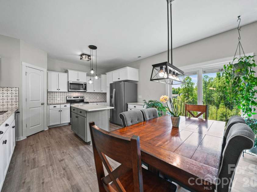 715 Lexington Drive, Albemarle, NC 28001.  MLS# CAR4378168, YatesRealty ID 22142. Dining Area/Kitchen