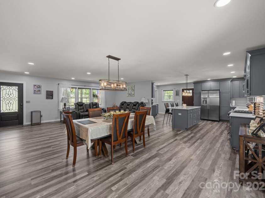 2076 Junction Road, Mocksville, NC 27028.  MLS# CAR4256563, YatesRealty ID 22143. 