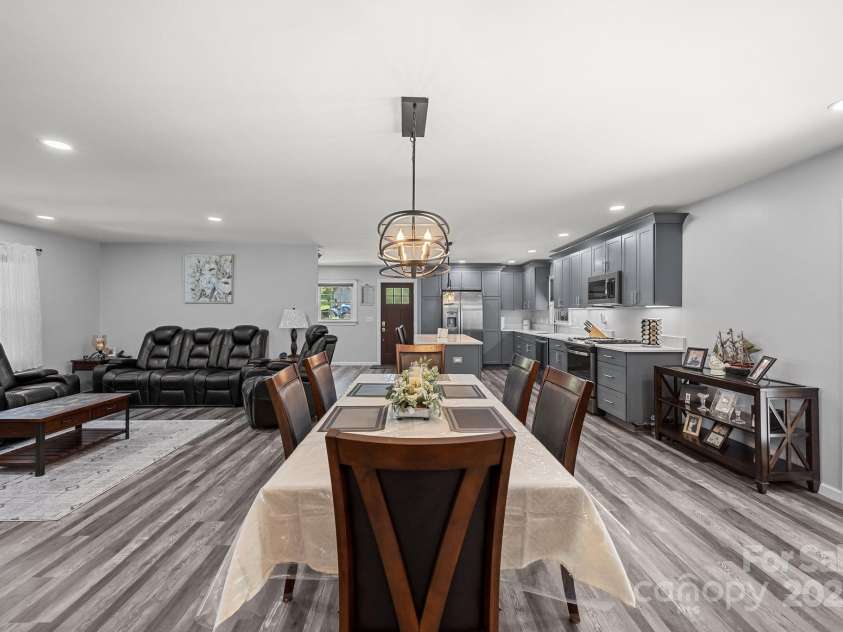 2076 Junction Road, Mocksville, NC 27028.  MLS# CAR4256563, YatesRealty ID 22143. 