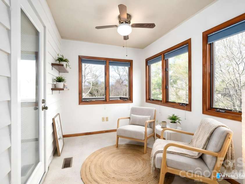 4 Zachary Ridge Road, Asheville, NC 28804.  MLS# CAR4363422, YatesRealty ID 22143. Sun Room - Virtually Staged