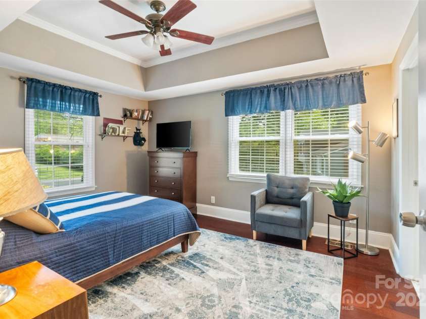 4626 Fairbluff Place, Charlotte, NC 28209.  MLS# CAR4244569, YatesRealty ID 22144. 