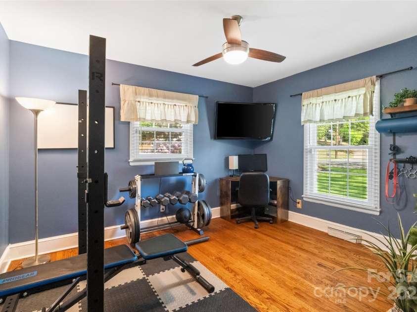 4626 Fairbluff Place, Charlotte, NC 28209.  MLS# CAR4244569, YatesRealty ID 22144. 