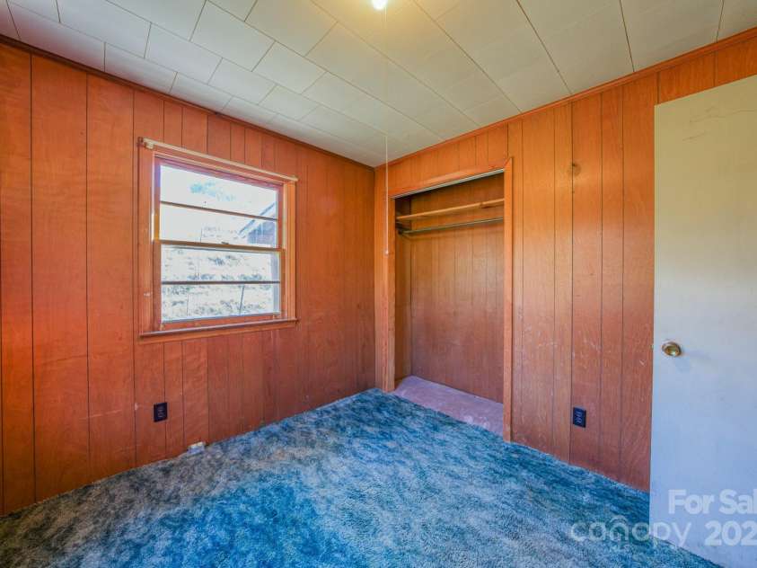 318 Monticello Road, Weaverville, NC 28787.  MLS# CAR4263682, YatesRealty ID 22146. 