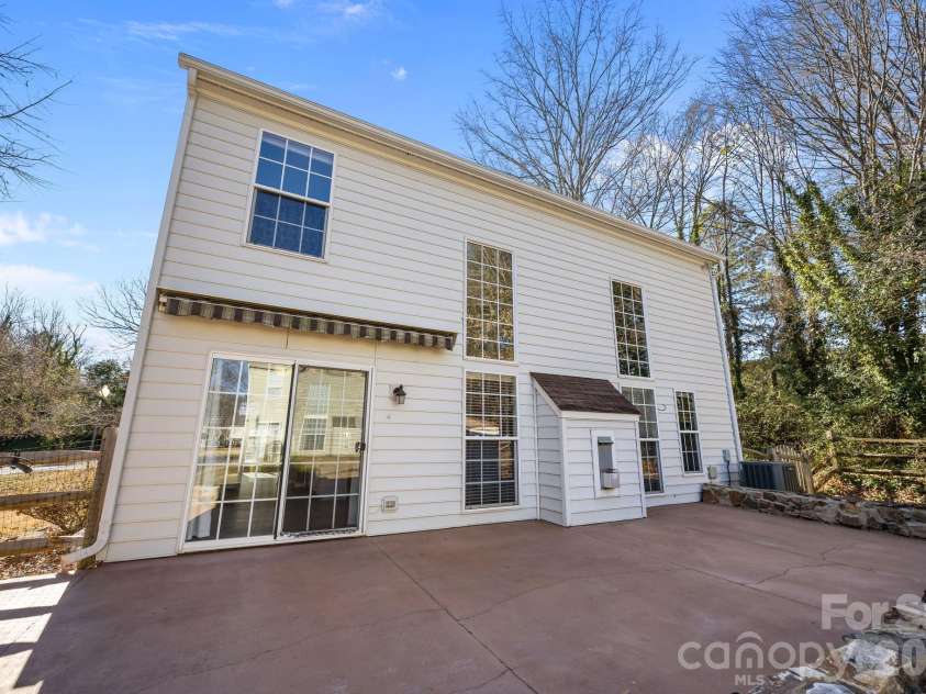 11926 Hawick Valley Lane, Charlotte, NC 28277.  MLS# CAR4333536, YatesRealty ID 22147. 