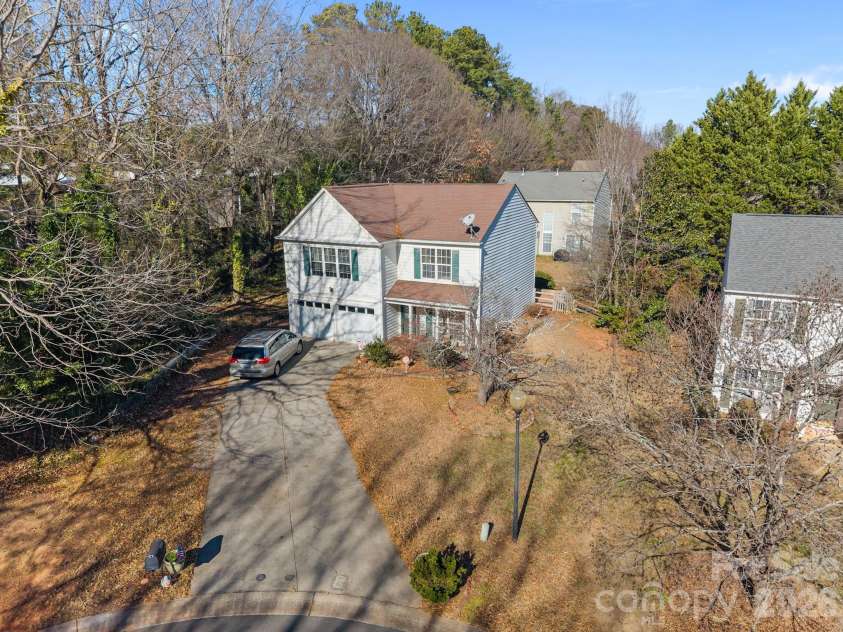 11926 Hawick Valley Lane, Charlotte, NC 28277.  MLS# CAR4333536, YatesRealty ID 22147. 