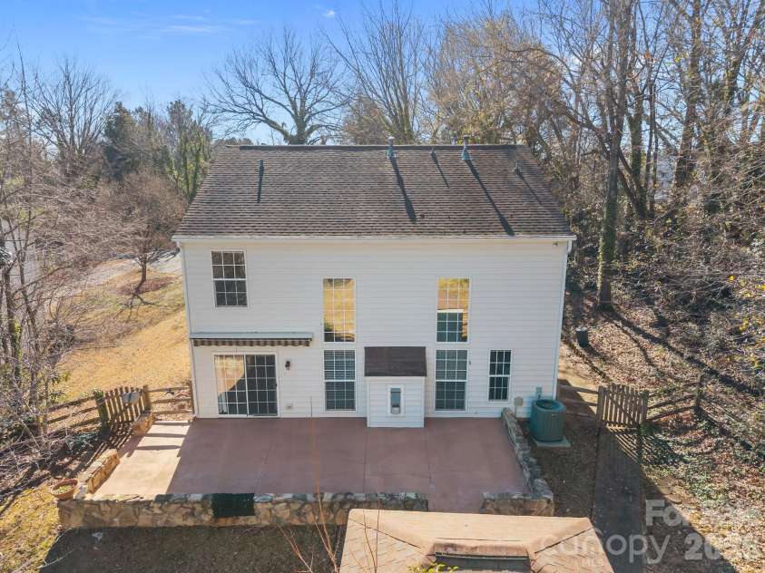 11926 Hawick Valley Lane, Charlotte, NC 28277.  MLS# CAR4333536, YatesRealty ID 22147. 