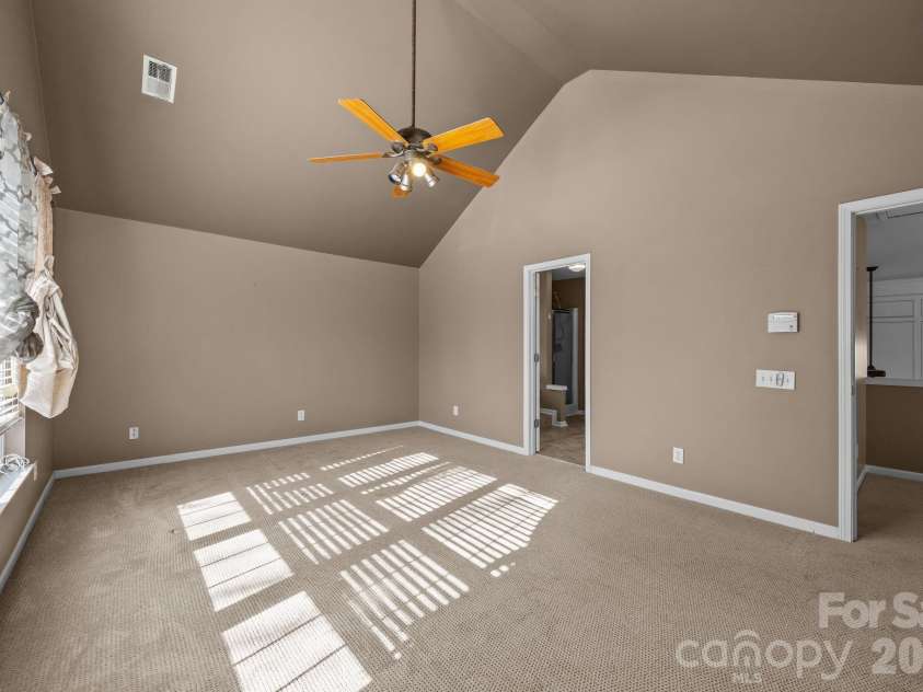 11926 Hawick Valley Lane, Charlotte, NC 28277.  MLS# CAR4333536, YatesRealty ID 22147. 