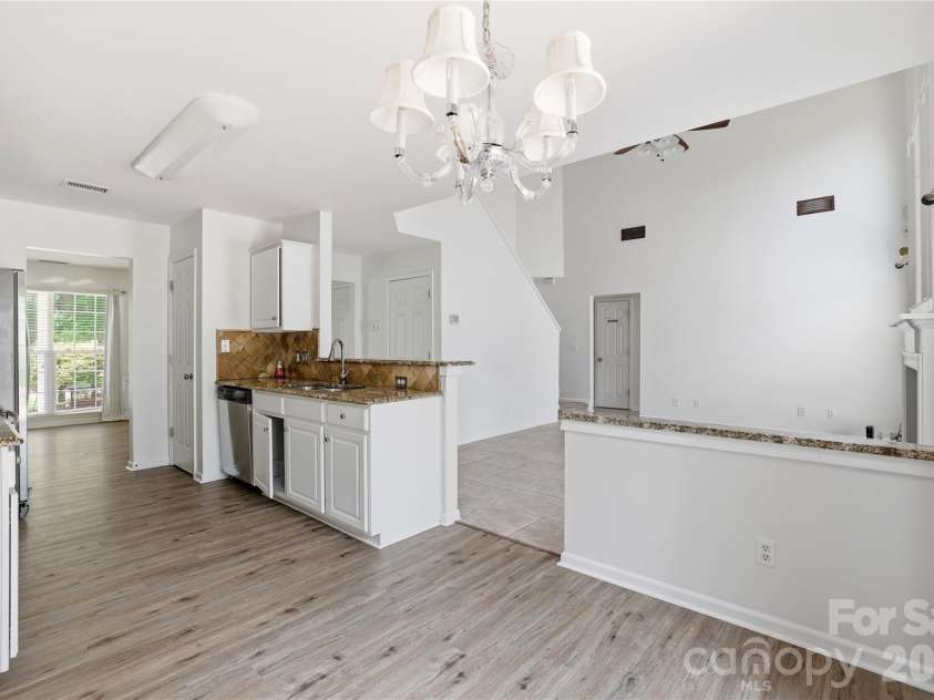 11926 Hawick Valley Lane, Charlotte, NC 28277.  MLS# CAR4333536, YatesRealty ID 22147. 