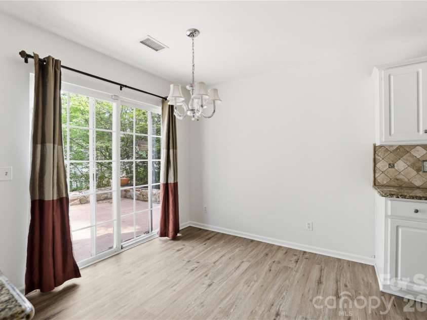 11926 Hawick Valley Lane, Charlotte, NC 28277.  MLS# CAR4333536, YatesRealty ID 22147. 