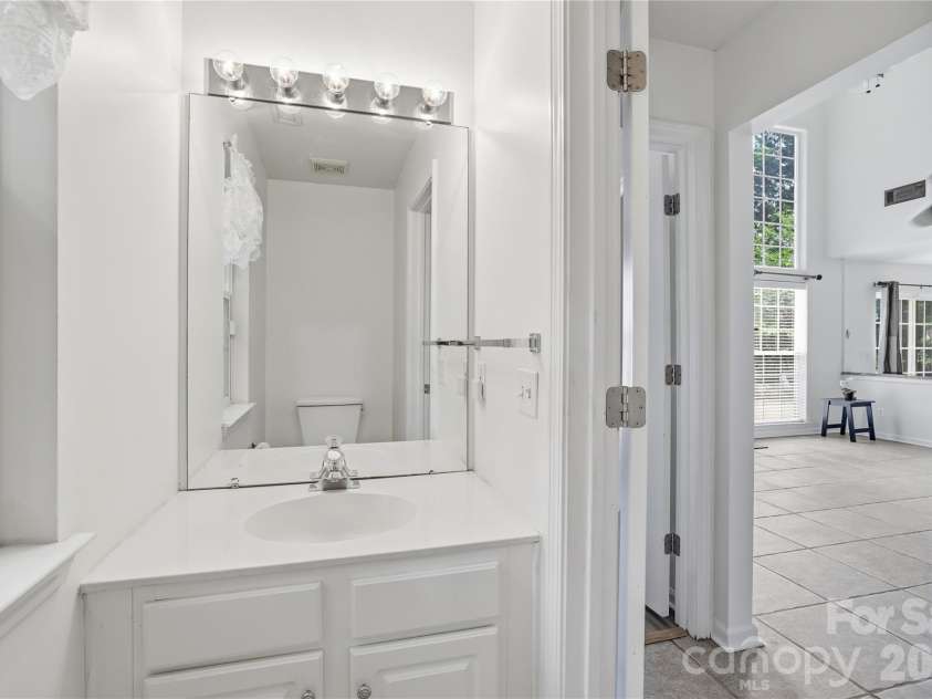 11926 Hawick Valley Lane, Charlotte, NC 28277.  MLS# CAR4333536, YatesRealty ID 22147. 