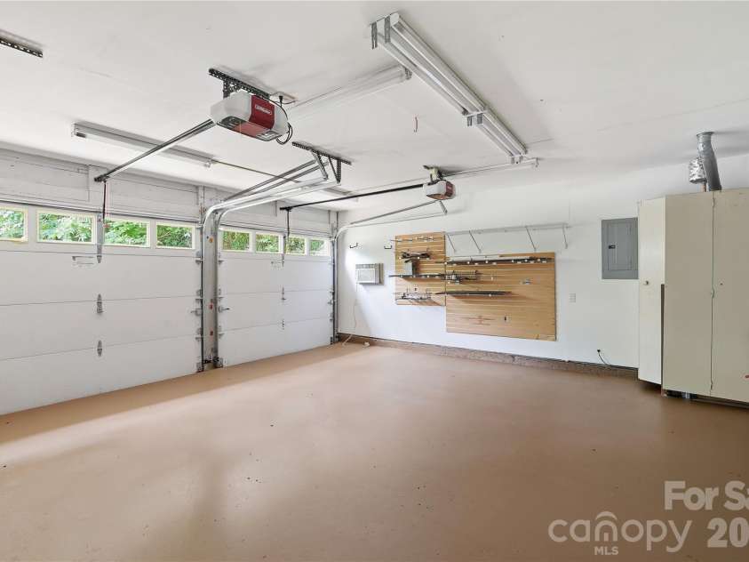 11926 Hawick Valley Lane, Charlotte, NC 28277.  MLS# CAR4333536, YatesRealty ID 22147. 