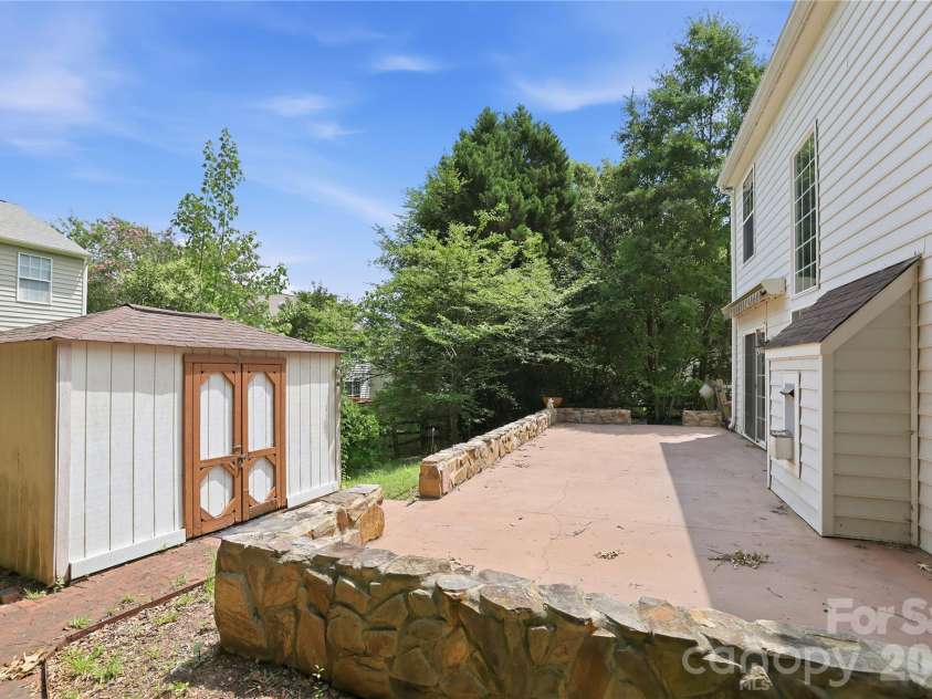 11926 Hawick Valley Lane, Charlotte, NC 28277.  MLS# CAR4333536, YatesRealty ID 22147. 