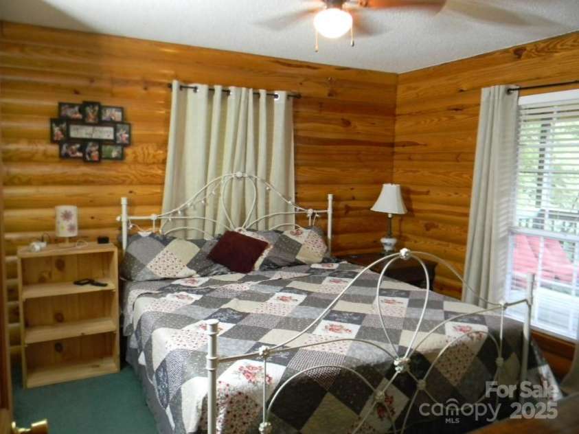 1425 Sorrells Cove Road, Clyde, NC 28721.  MLS# CAR4274048, YatesRealty ID 22147. Master Bedroom