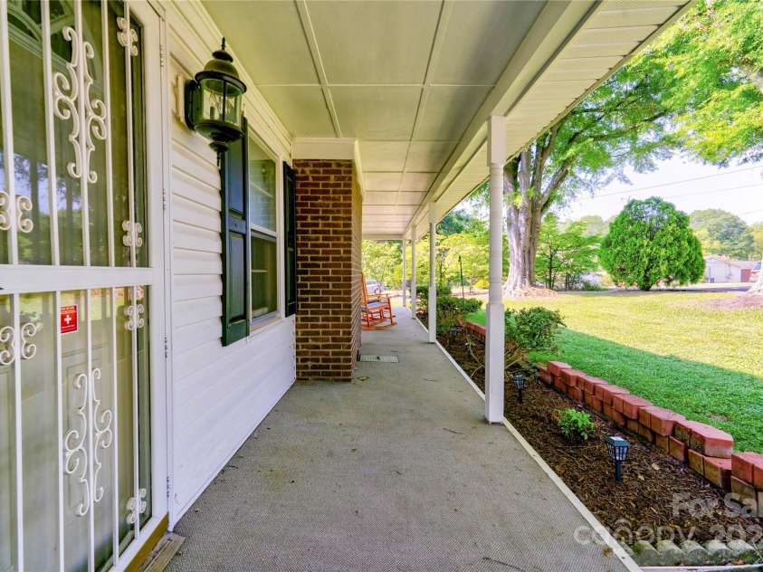 2005 Robyn Avenue, Shelby, NC 28152.  MLS# CAR4201554, YatesRealty ID 22148. 