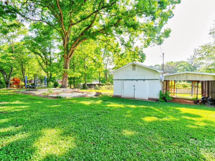 2005 Robyn Avenue, Shelby, NC 28152.  MLS# CAR4201554, YatesRealty ID 22148. 