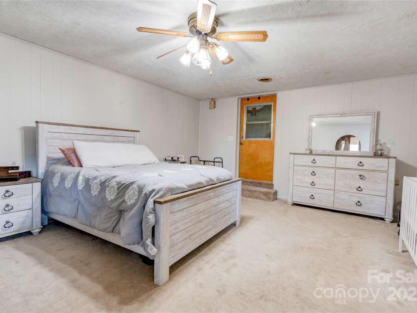 2005 Robyn Avenue, Shelby, NC 28152.  MLS# CAR4201554, YatesRealty ID 22148. 