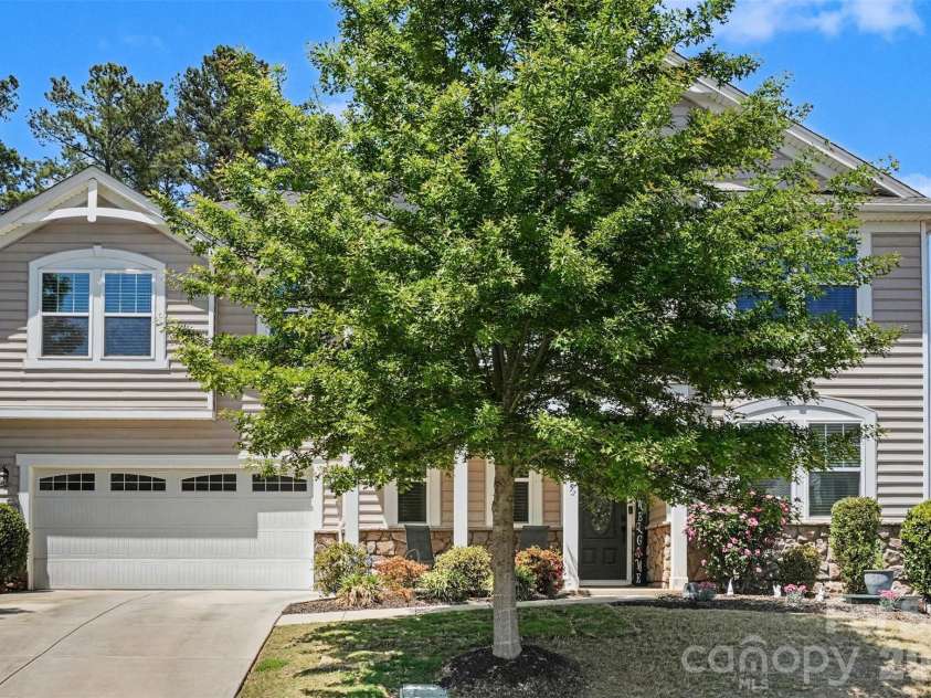15125 Red Canoe Way, Charlotte, NC 28278.  MLS# CAR4374011, YatesRealty ID 22149. 