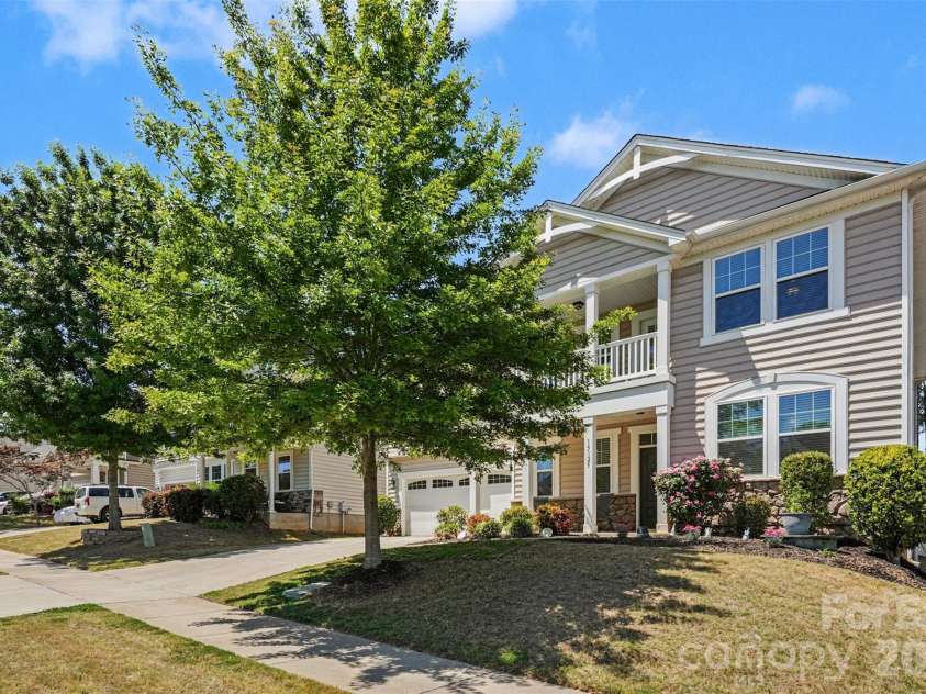 15125 Red Canoe Way, Charlotte, NC 28278.  MLS# CAR4374011, YatesRealty ID 22149. 