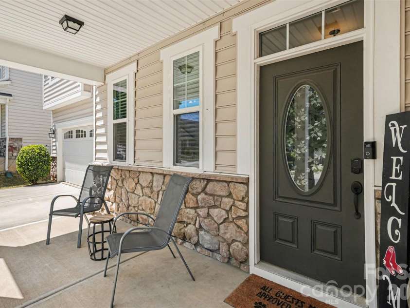 15125 Red Canoe Way, Charlotte, NC 28278.  MLS# CAR4374011, YatesRealty ID 22149. 