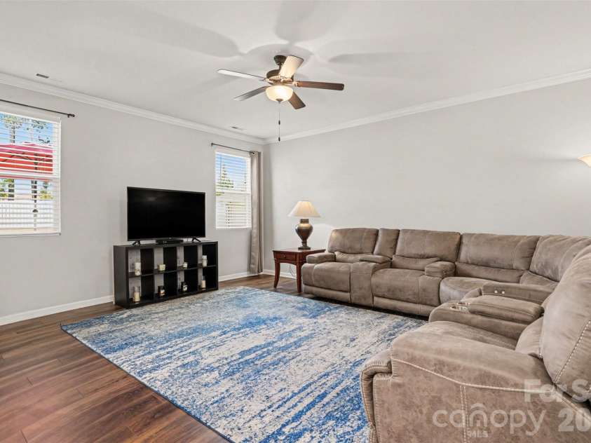 15125 Red Canoe Way, Charlotte, NC 28278.  MLS# CAR4374011, YatesRealty ID 22149. 