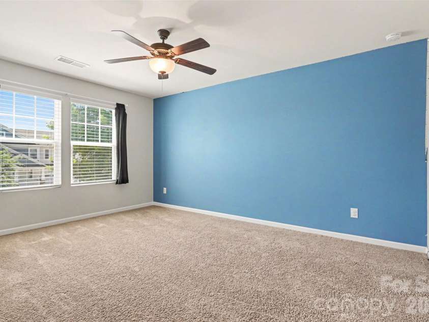 15125 Red Canoe Way, Charlotte, NC 28278.  MLS# CAR4374011, YatesRealty ID 22149. 