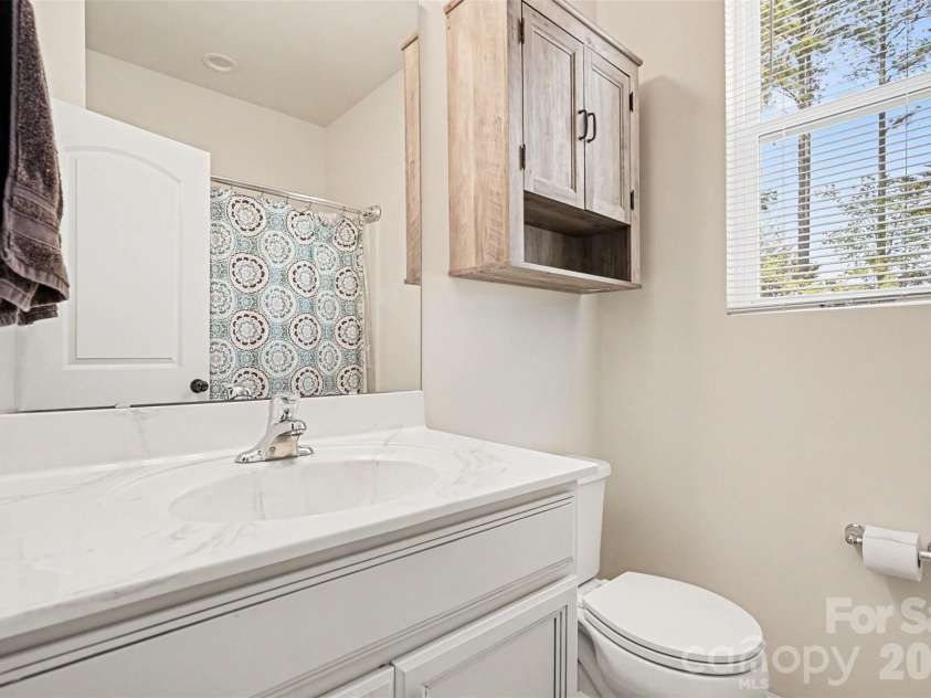 15125 Red Canoe Way, Charlotte, NC 28278.  MLS# CAR4374011, YatesRealty ID 22149. 