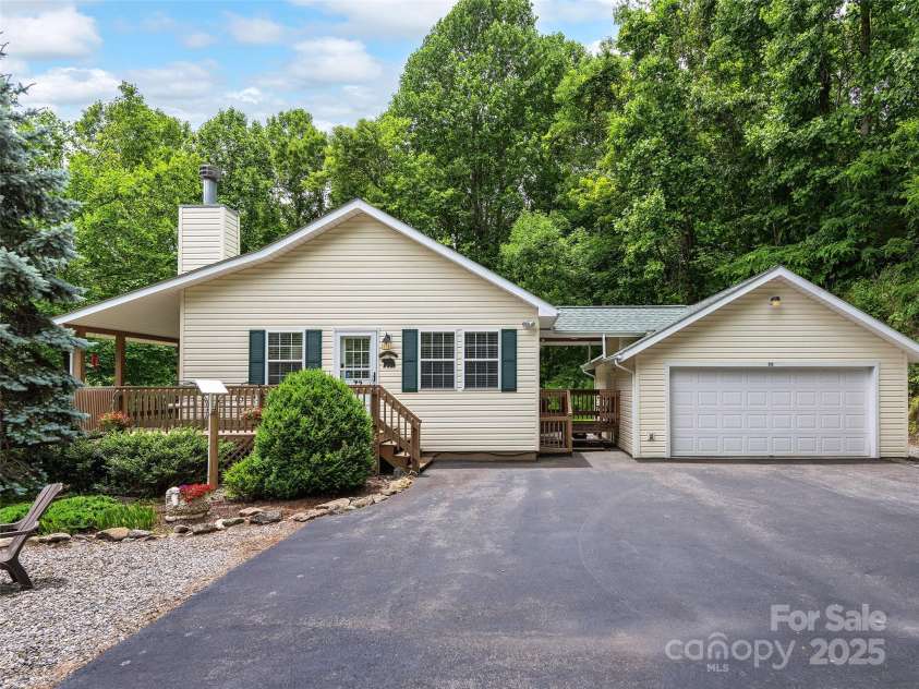 73 Pika Lane, Waynesville, NC 28785.  MLS# CAR4270481, YatesRealty ID 22149. 
