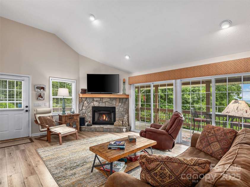 73 Pika Lane, Waynesville, NC 28785.  MLS# CAR4270481, YatesRealty ID 22149. 