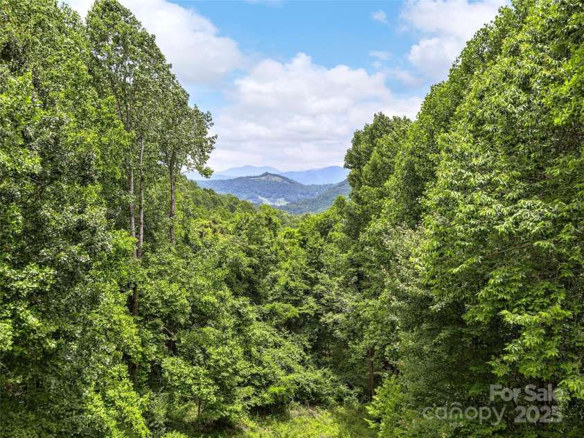 73 Pika Lane, Waynesville, NC 28785.  MLS# CAR4270481, YatesRealty ID 22149. 