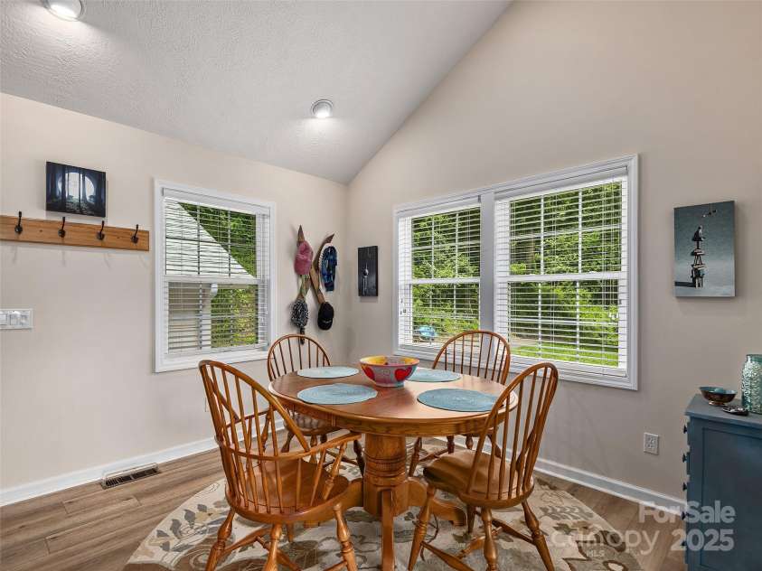 73 Pika Lane, Waynesville, NC 28785.  MLS# CAR4270481, YatesRealty ID 22149. 