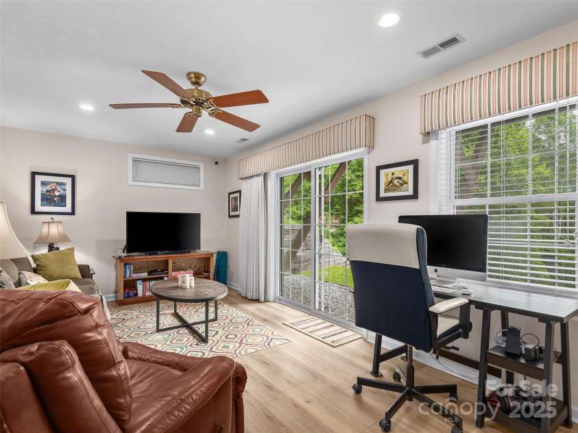 73 Pika Lane, Waynesville, NC 28785.  MLS# CAR4270481, YatesRealty ID 22149. 