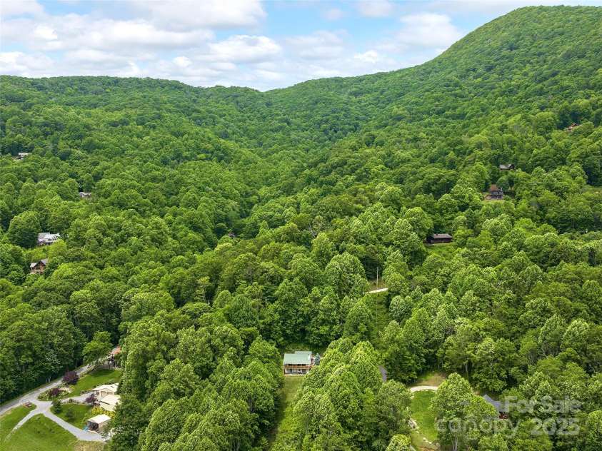 73 Pika Lane, Waynesville, NC 28785.  MLS# CAR4270481, YatesRealty ID 22149. 