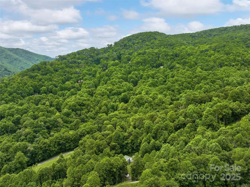73 Pika Lane, Waynesville, NC 28785.  MLS# CAR4270481, YatesRealty ID 22149. 