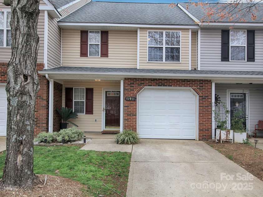 11911 Maria Ester Court, Charlotte, NC 28277.  MLS# CAR4234554, YatesRealty ID 2215. 