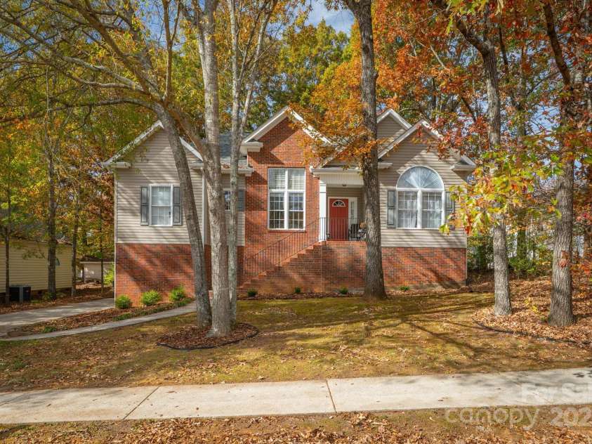 2227 Keswick Lane, Rock Hill, SC 29732.  MLS# CAR4321718, YatesRealty ID 2215. 