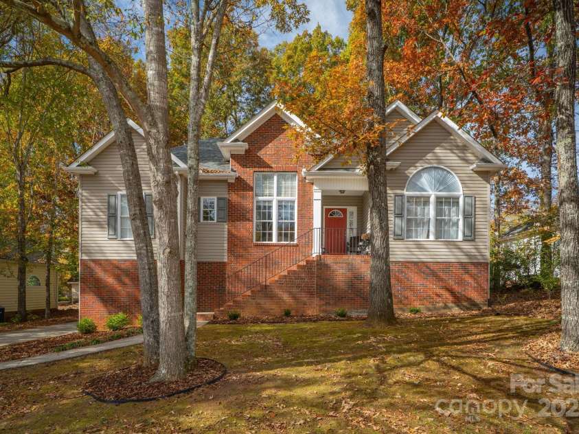 2227 Keswick Lane, Rock Hill, SC 29732.  MLS# CAR4321718, YatesRealty ID 2215. 