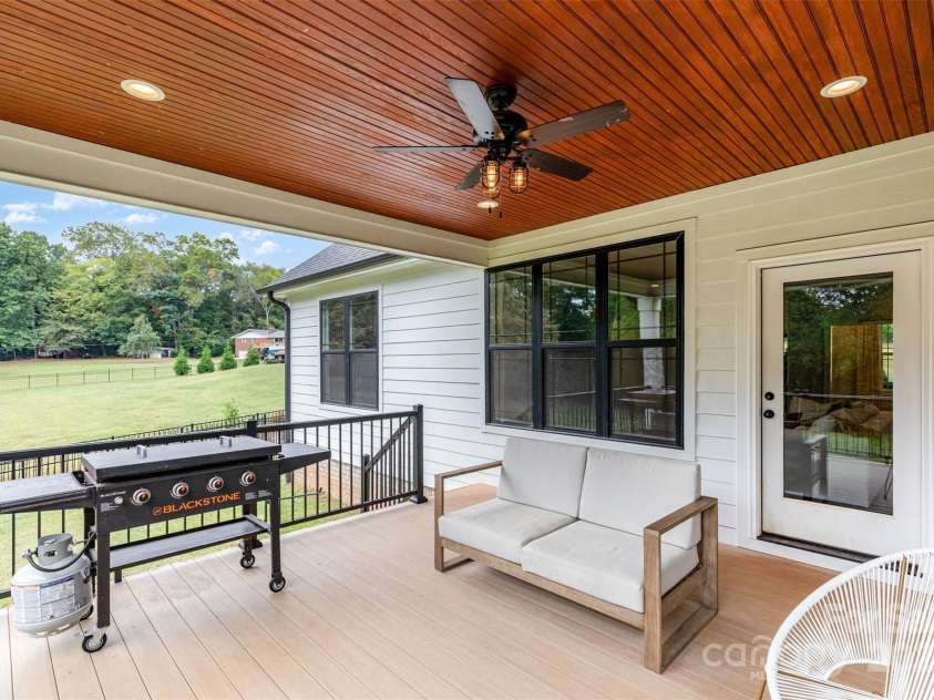 974 Armstrong Road, Belmont, NC 28012.  MLS# CAR4310763, YatesRealty ID 2215. 
