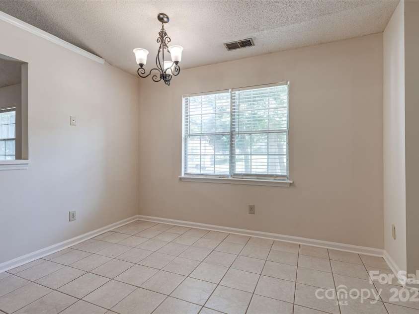 1801 Teddington Drive, Charlotte, NC 28214.  MLS# CAR4271809, YatesRealty ID 22150. 