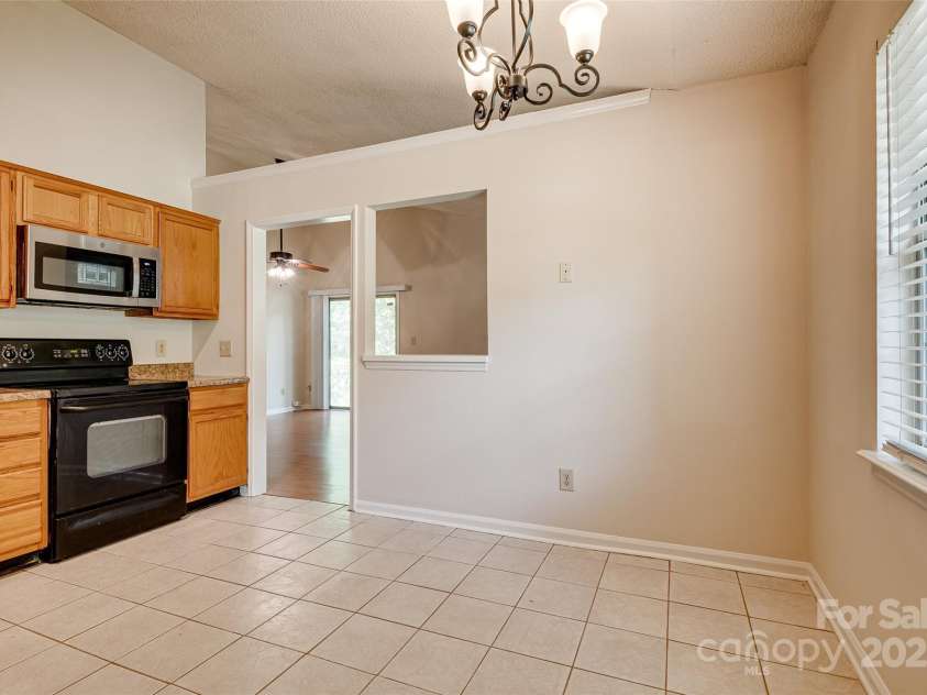 1801 Teddington Drive, Charlotte, NC 28214.  MLS# CAR4271809, YatesRealty ID 22150. 